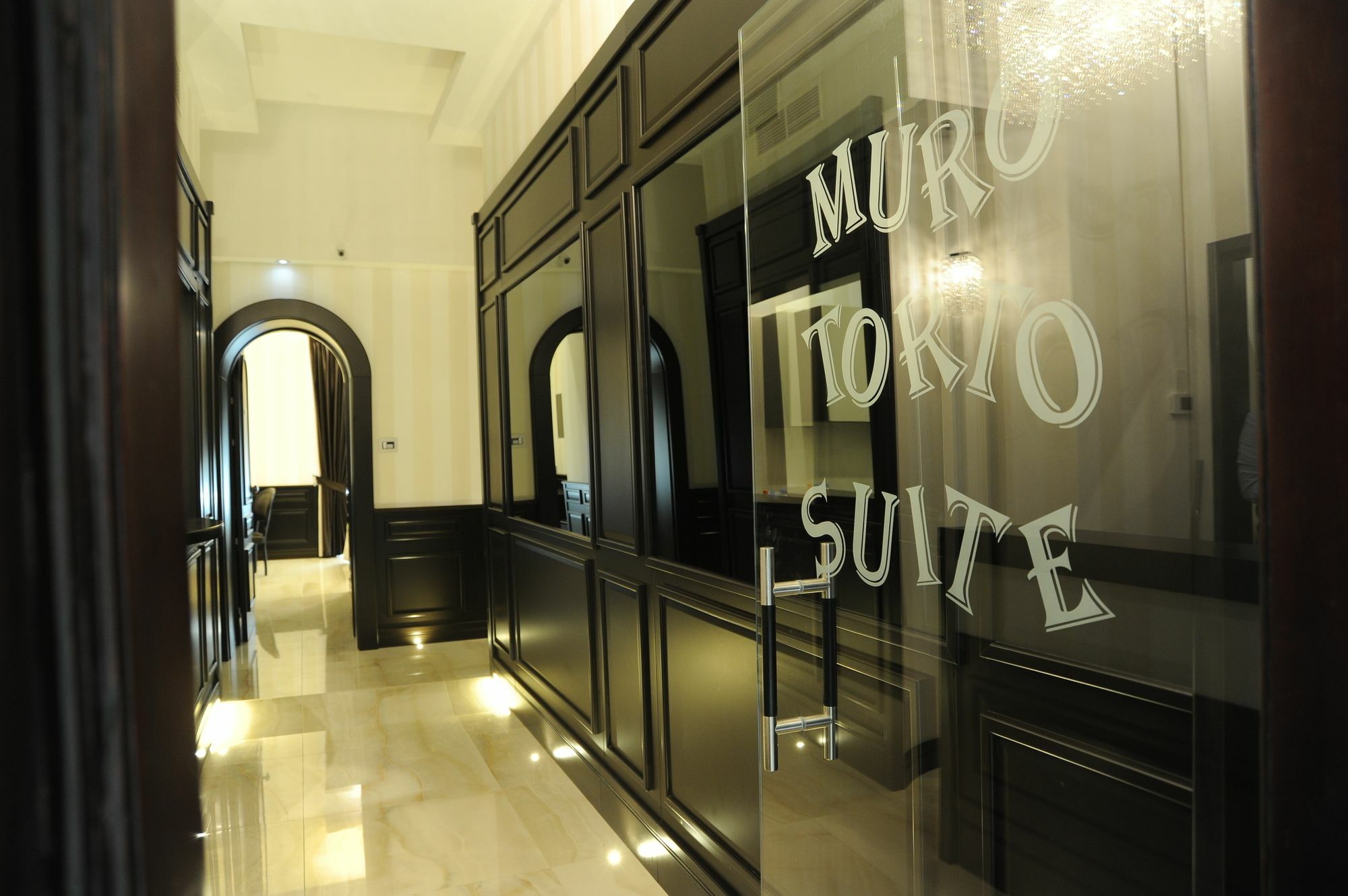 Muro Torto Suite - Struttura Sanificata Giornalmente Con Ozono E Prodotti Specifici Conformi Al Decalogo Del Ministero Salute - Personale Sottoposto A Test Sierologico Periodicamente Foggia Exterior foto